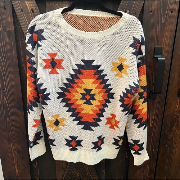 Aztec Sweater —- Stunning boho style - Picture 3 of 4